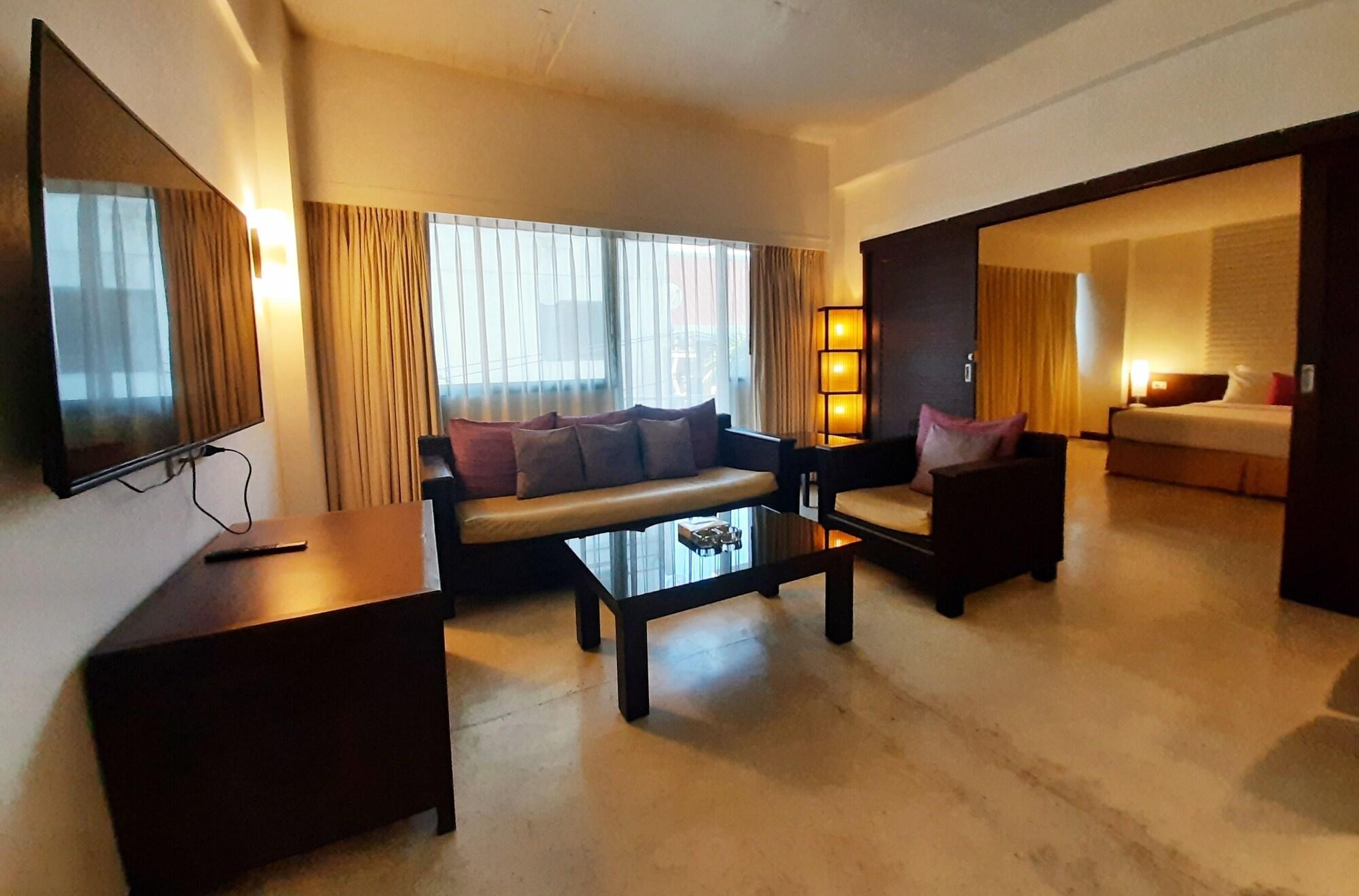 Grand Hotel Pattaja Kültér fotó