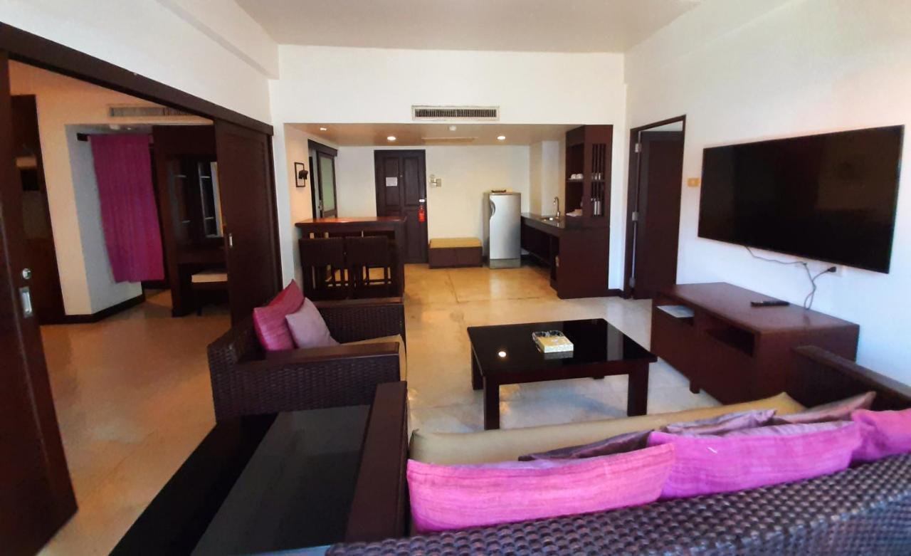 Grand Hotel Pattaja Kültér fotó