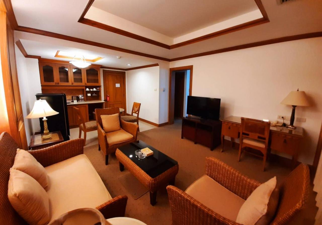 Grand Hotel Pattaja Kültér fotó