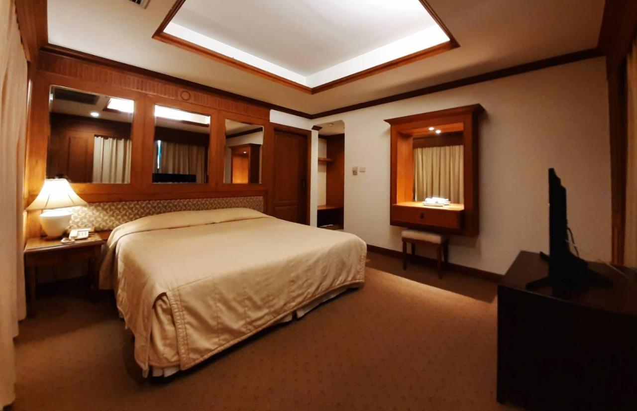 Grand Hotel Pattaja Kültér fotó
