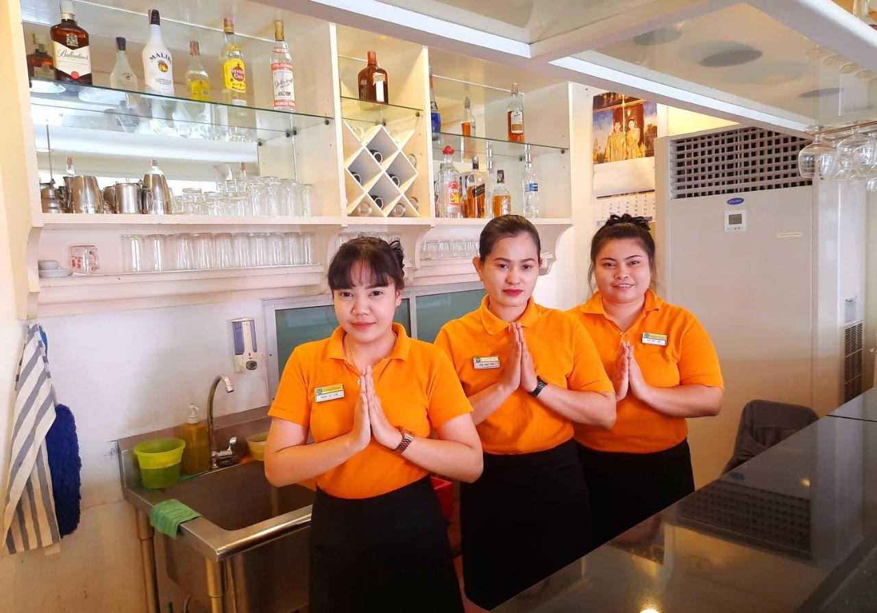 Grand Hotel Pattaja Kültér fotó