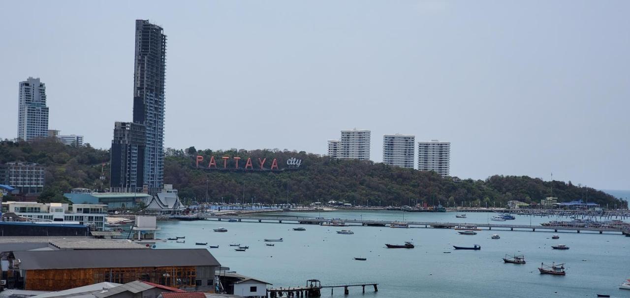 Grand Hotel Pattaja Kültér fotó